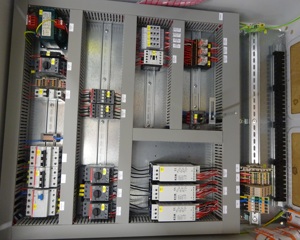 Switch cabinet manure stable 1+2